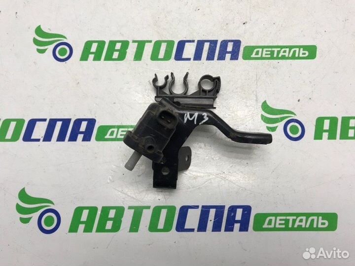 Клапан электромагнитный Mazda 3 BL LF 2010