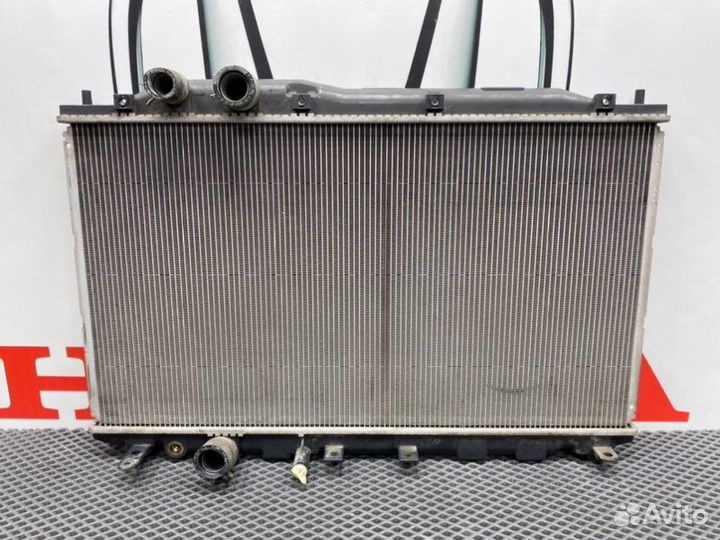 Радиатор охлаждения двигателя Honda Civic FD(4Д)
