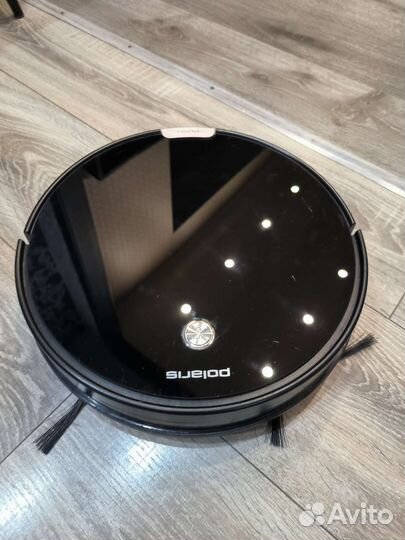 Робот пылесос polaris pvcr 1126w