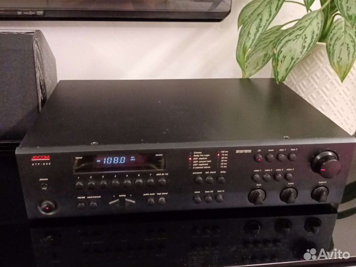 Предусилитель мощности Adcom GTP-600