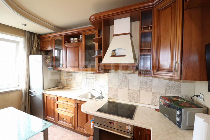 5-к. квартира, 93,7 м², 8/9 эт.