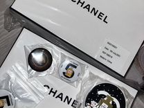 Chanel подарки, ленты,коробки, значки,аксессуары