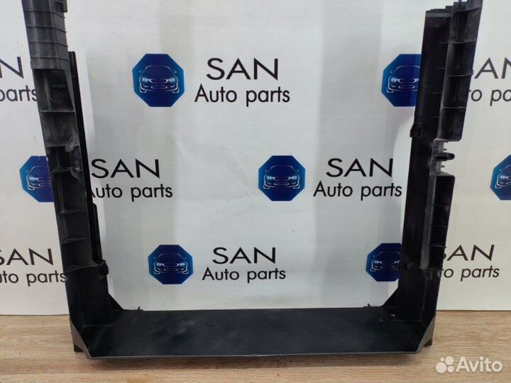 Рамка радиатора Bmw X5 E70 N52B30 2008