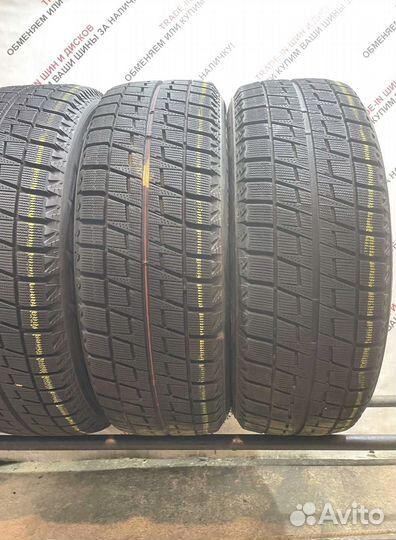 Bridgestone Blizzak Revo GZ 215/60 R17 100W