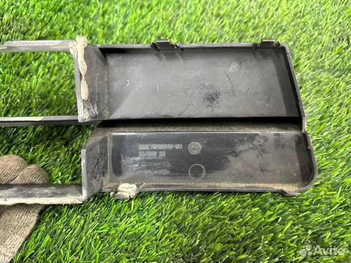 Решетка в бампер передняя левая Bmw 5 E60 N52B25