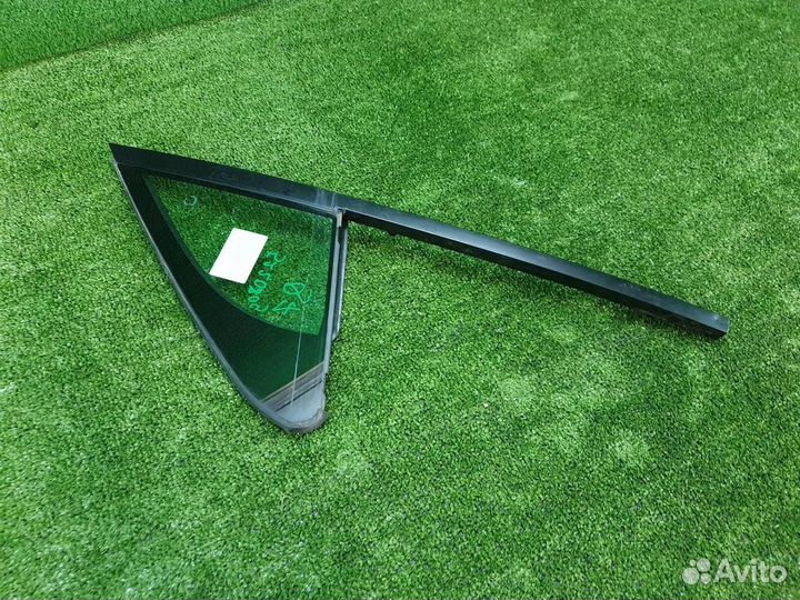 Форточка двери передняя левая Audi Q7 2 (2015-н.в