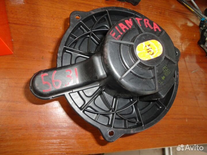 Моторчик отопителя Hyundai Elantra HD