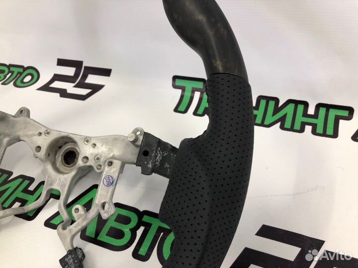 Руль Toyota Land Cruiser 200 08-15г Sport Design