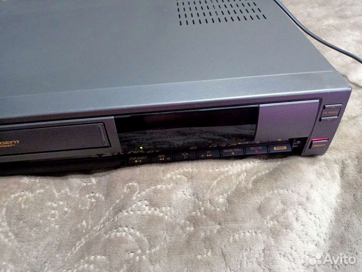 Видеомагнитофон jvc victor company