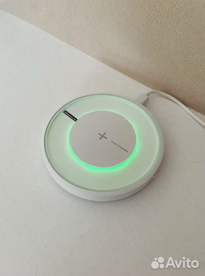 Nillkin Magic disk 4 беспроводное зарядное устройс