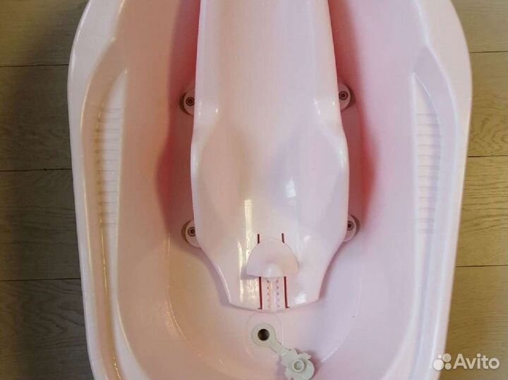 Ванночка для купания с горкой