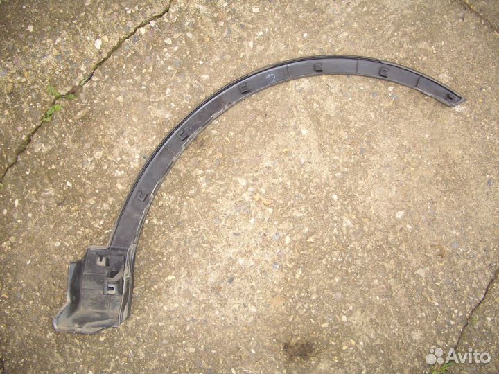 Накладка переднего крыла Тойота Раф 4 с15