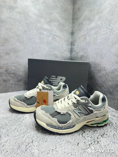 Кроссовки мужские new balance 2002r