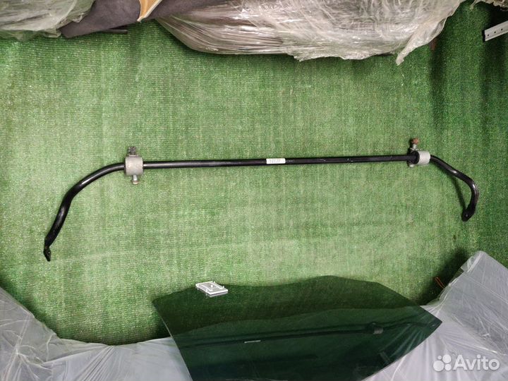 Задний стабилизатор на Мерседес-A212326465