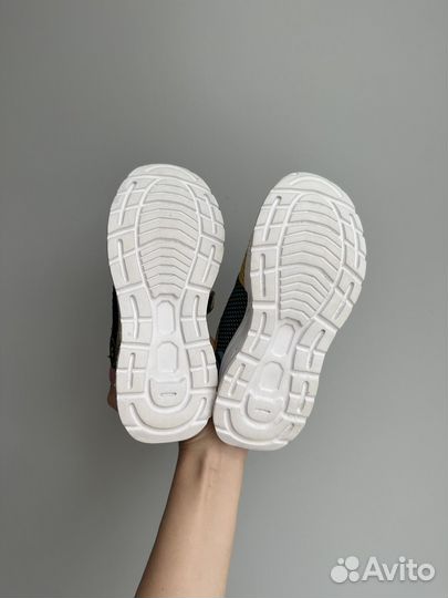 Кроссовки детские 29 размер Котофей