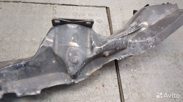 Усилитель бампера BMW X5 E53, 2003