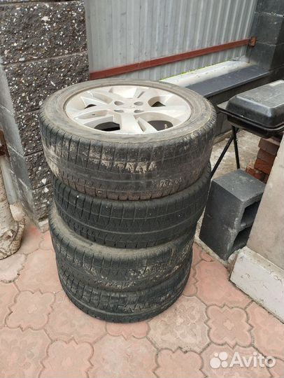 Bridgestone Blizzak Revo GZ 205/55 R16