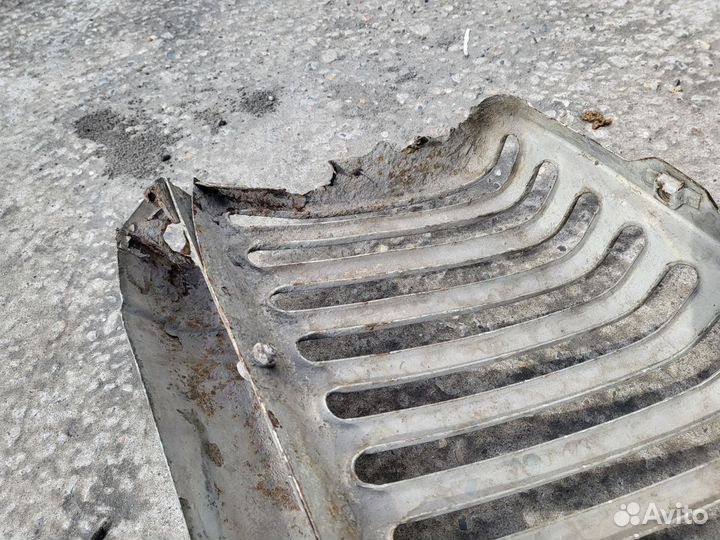Решетка радиатора газ 21 Волга