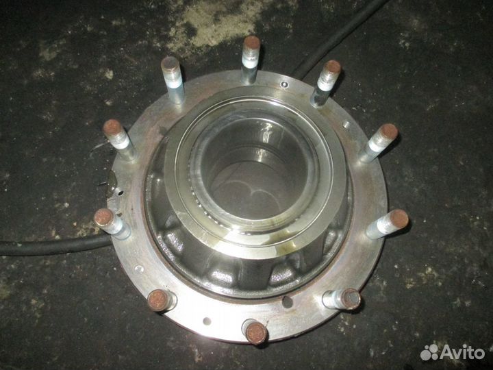 Ступица задняя под бортовой редуктор MAN 813570101