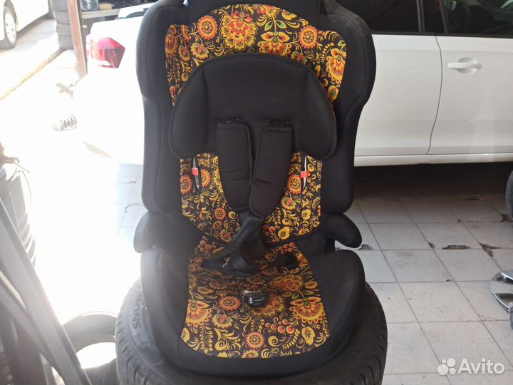 Детское автомобильное кресло