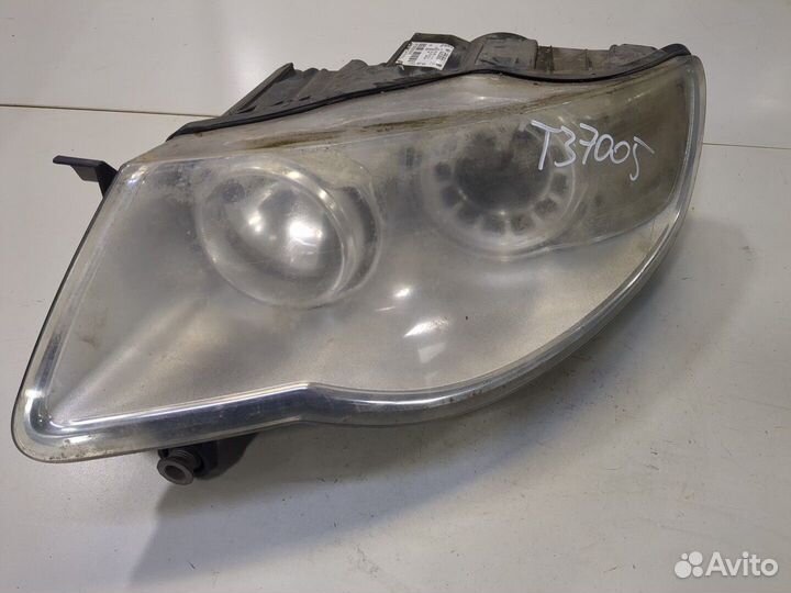 Фара (передняя) Volkswagen Touareg, 2008