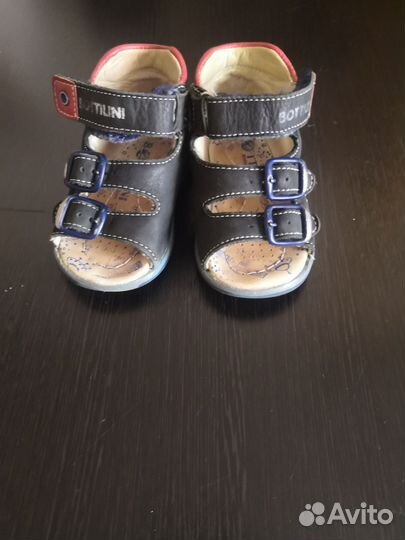Босоножки для мальчика 20