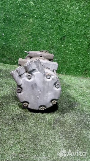 Компрессор кондиционера Renault Logan