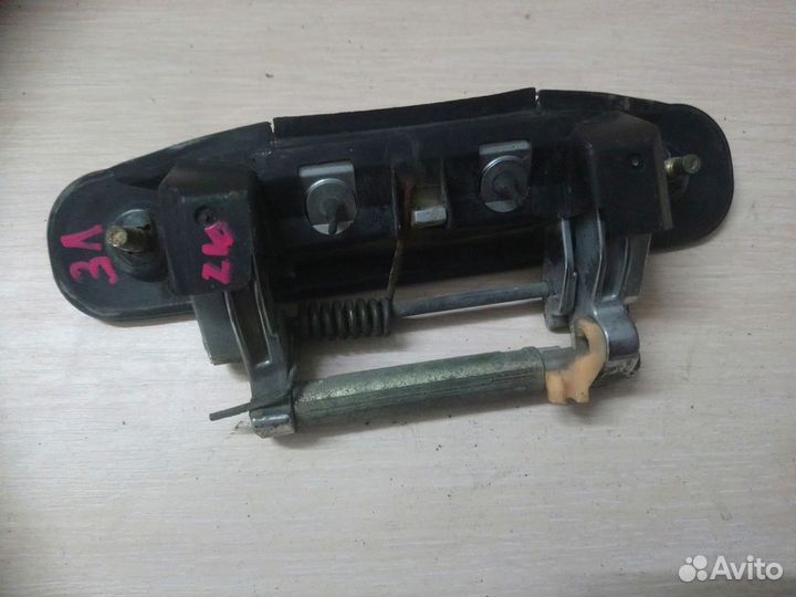 Ручка двери наружная левая Nissan Cube