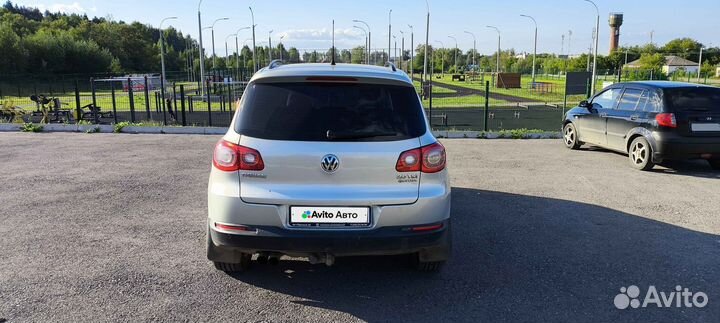 Volkswagen Tiguan 2.0 AT, 2011, 189 000 км