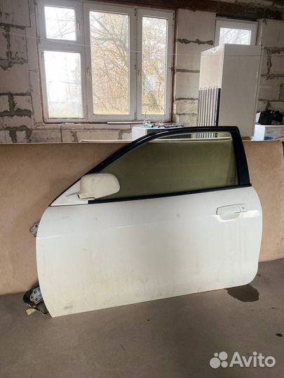 Дверь передняя левая mitsubishi colt v/ mirage v