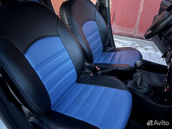 Автомобильные чехлы Renault Duster