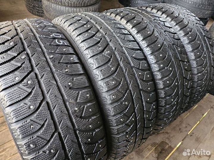 Bridgestone Ice Cruiser 7000S 235/65 R17 108T