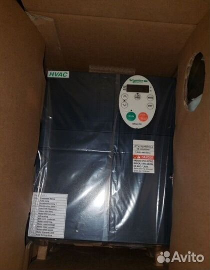 Преобразователь Schneider Electric ATV212HU75N4