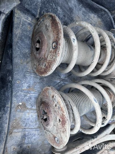 Передние стойки ford mondeo 4 в сборе