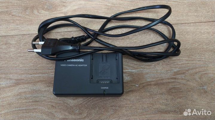 DVD- Видеокамера. Panasonic VDR-D220