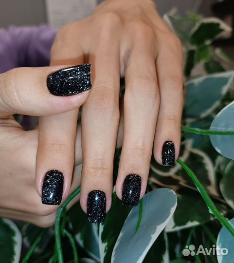 Маникюр педикюр