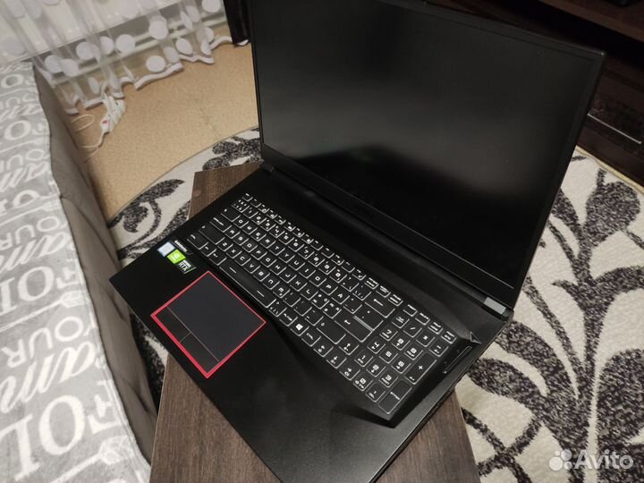 Игровой ноутбук MSI GE75 Raider 8SE