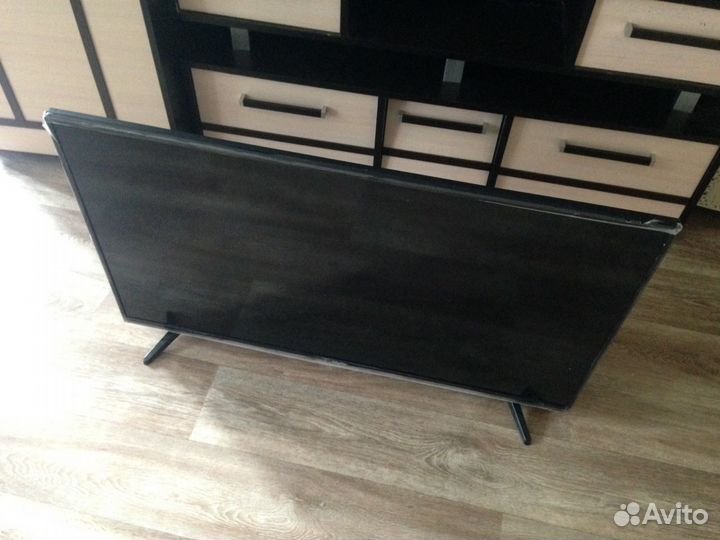 ЖК телевизор