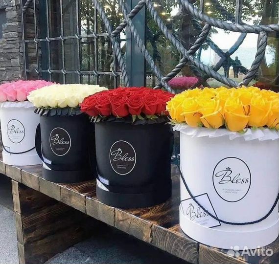 Букет из роз в шляпной коробке