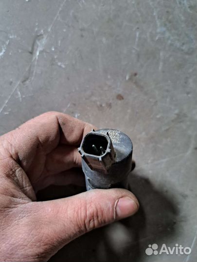 Моторчик омывателя на Volvo S80