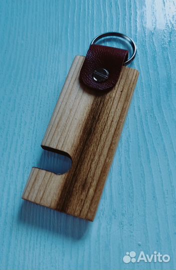 Подставка для телефона из дерева