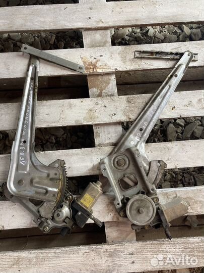 Стеклоподьемник задний правый левый nissan