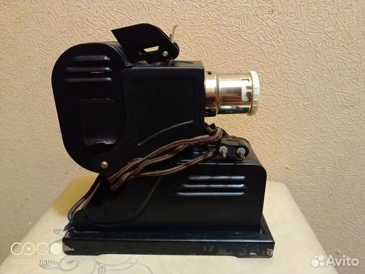 Диапроектор-фильмоскоп 