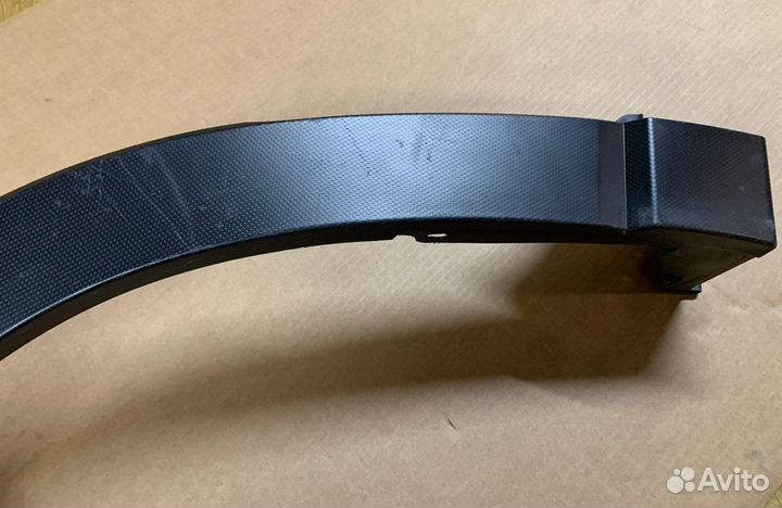 Накладка крыла переднего левого Forester S14