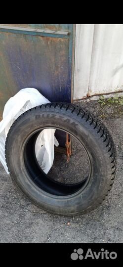 Bridgestone Blizzak Spike-02 225/65 R17 и 65 R17 106T