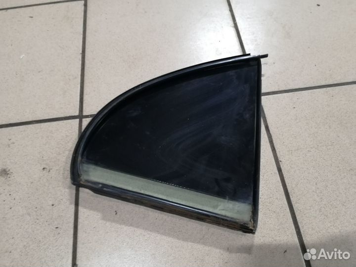 Форточка задней левой двери Geely Emgrand EC7