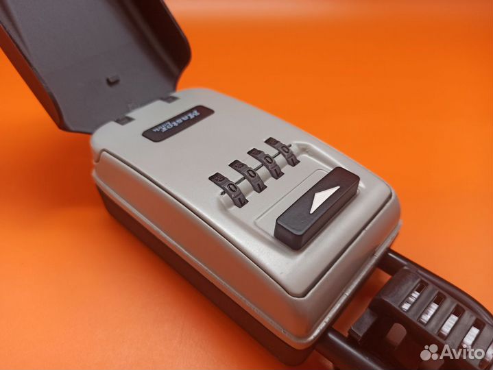 29782 Портативный персональный сейф