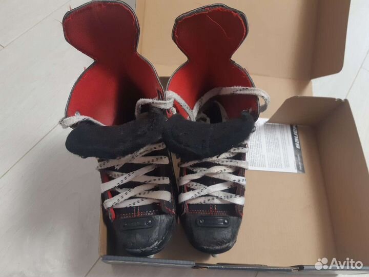 Хоккейные коньки bauer