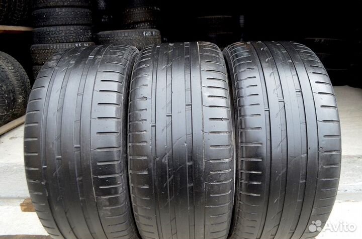 Nokian Tyres Hakka Black SUV 275/45 R20