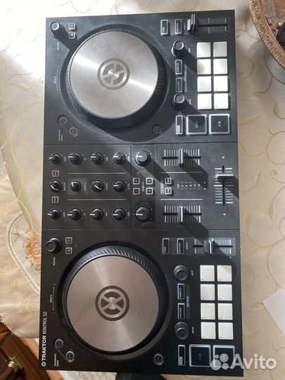 Traktor kontrol s2 mk3 DJ контроллер